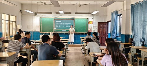 怀宁县独秀初中举办基础教育精品课遴选与成人非学历教育培训